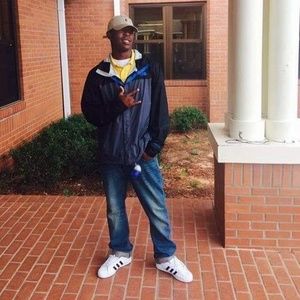 Meet your Posher, Tye